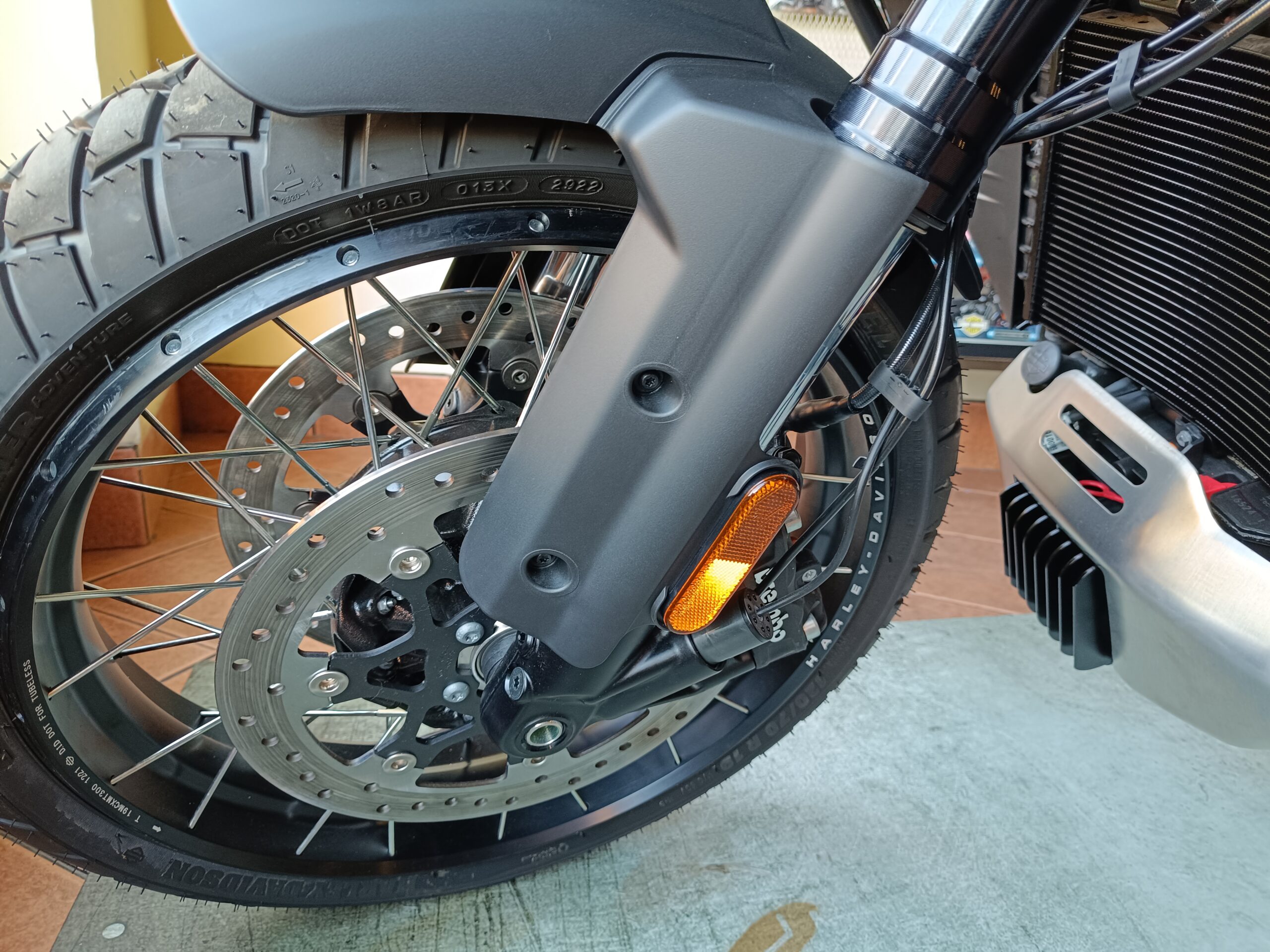 Pan America 1250 S Vivid Black - Imagen 7