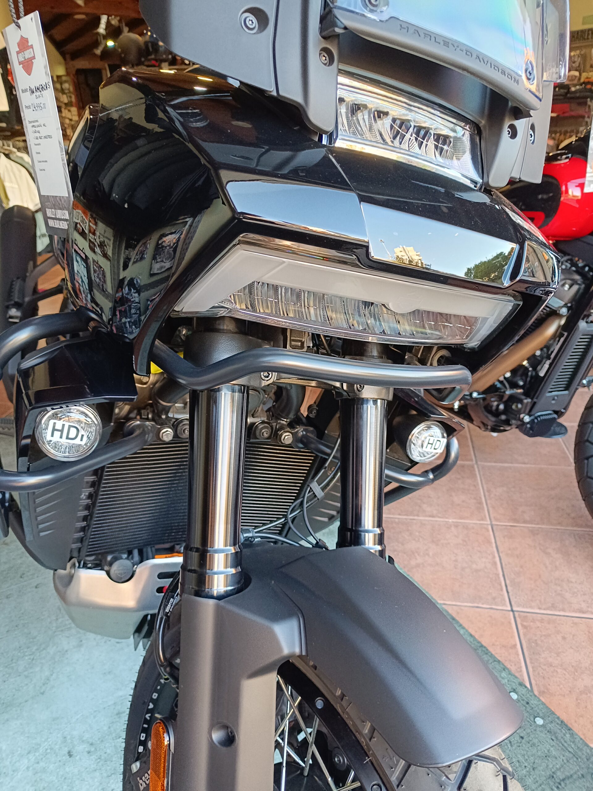 Pan America 1250 S Vivid Black - Imagen 3